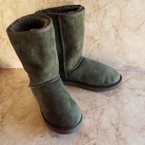 Australia Luxe Collective Green Sheepskin Women's Boots Size 11